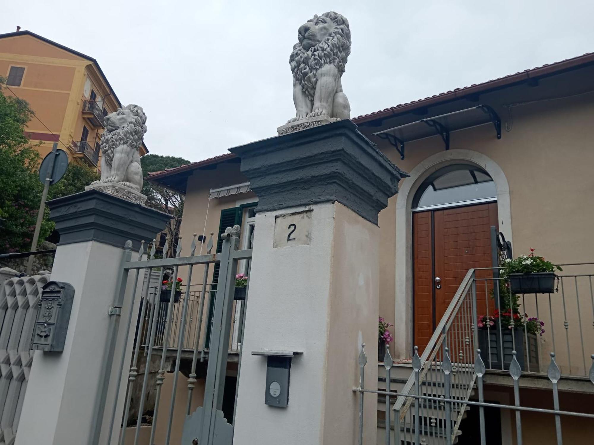 La Maison Du Lion La Spezia Exterior foto